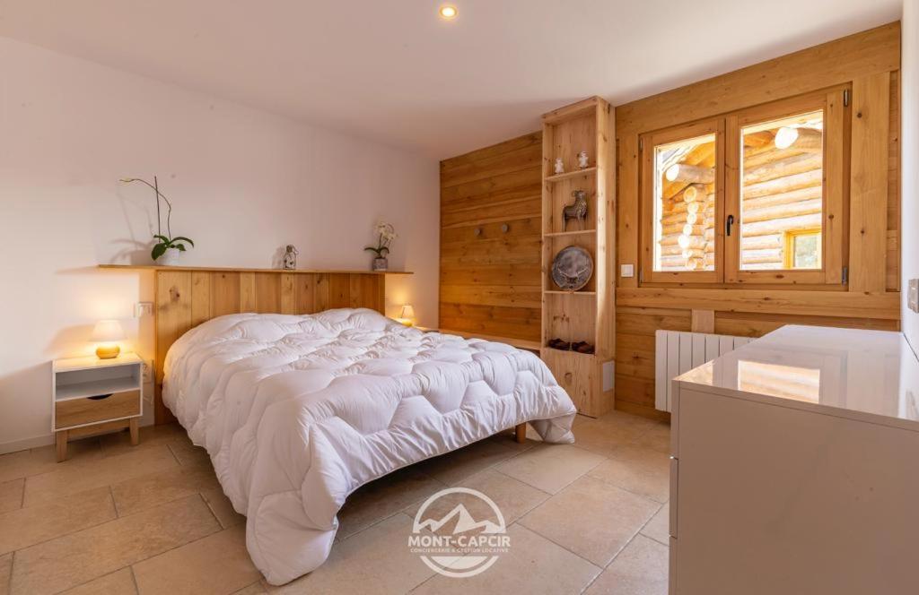 Appartement Escal Лез Англ Екстериор снимка